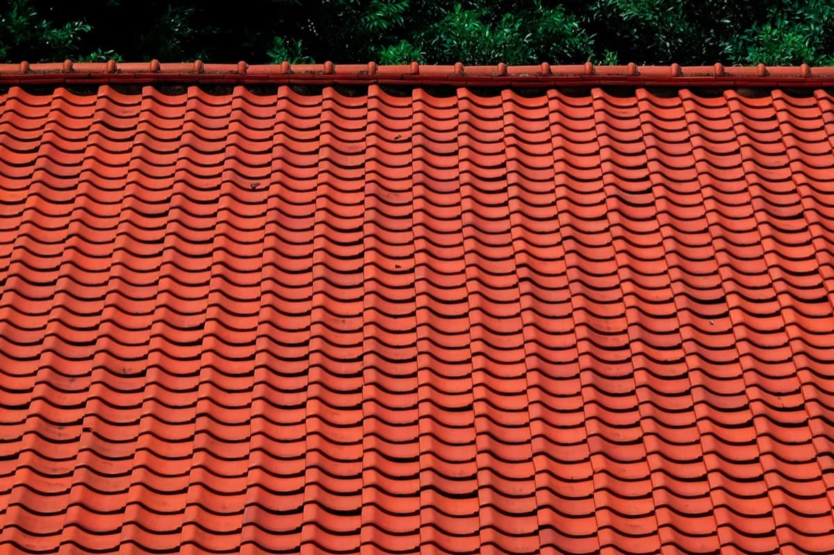 New bitumen roof with replacement gutters
